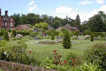 Doddington Place Gardens